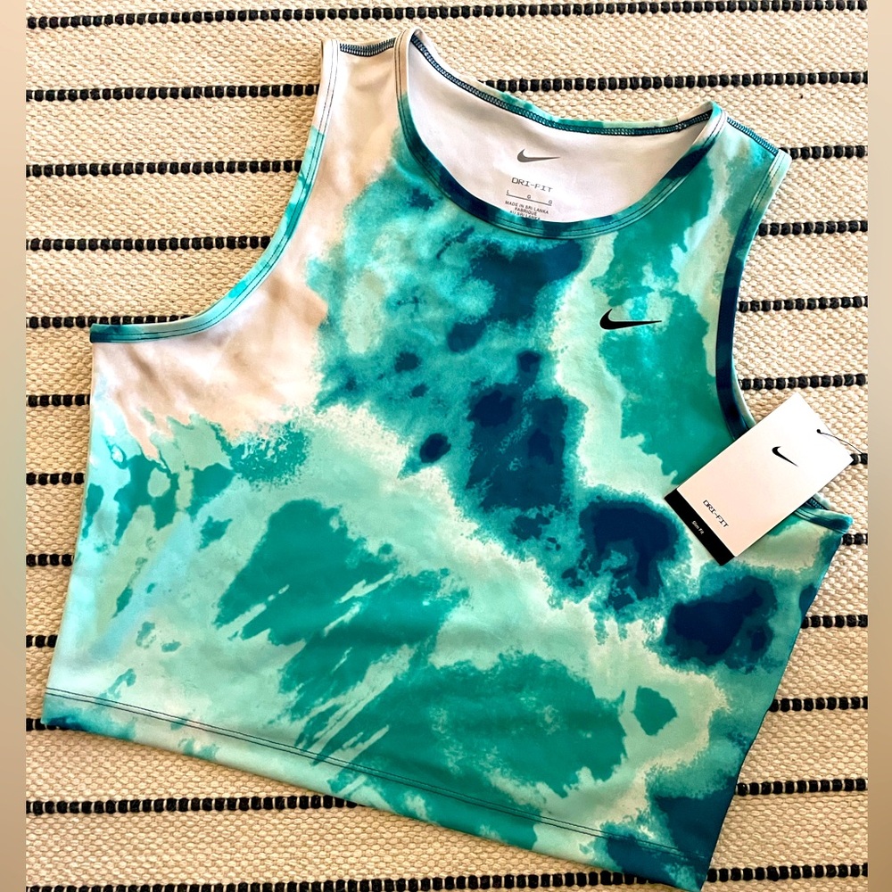Nike, workout crop top, size L dry fit. Great colors, comfy fit. New with tags